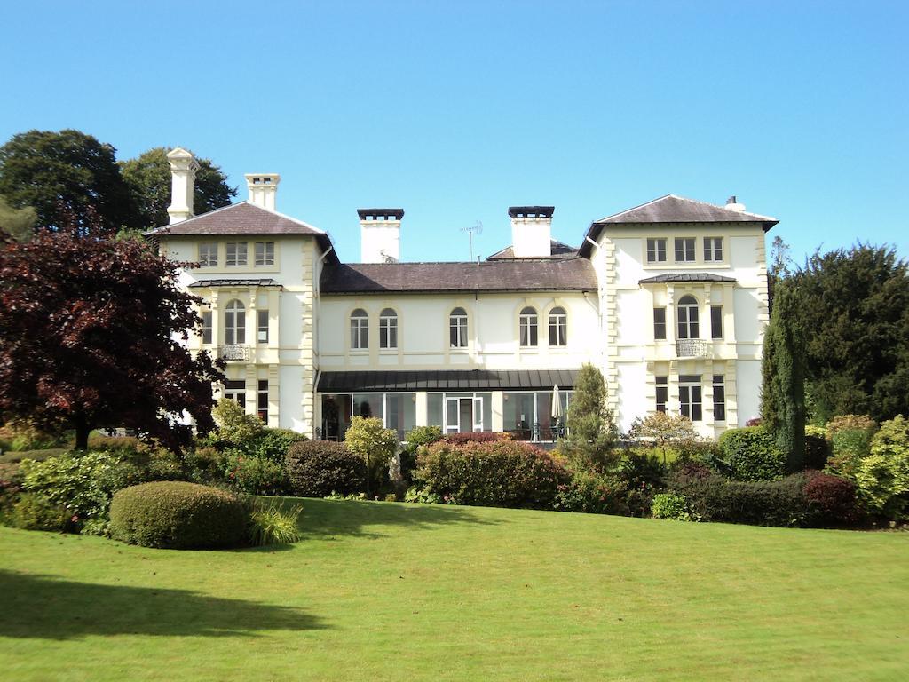 The Falcondale Hotel & Restaurant Lampeter Exterior photo